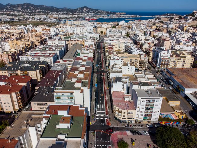 AVENIDA DE ISIDOR MACABICH / EIVISSA