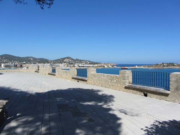 PLAZA ESPAÑA, DALT VILA